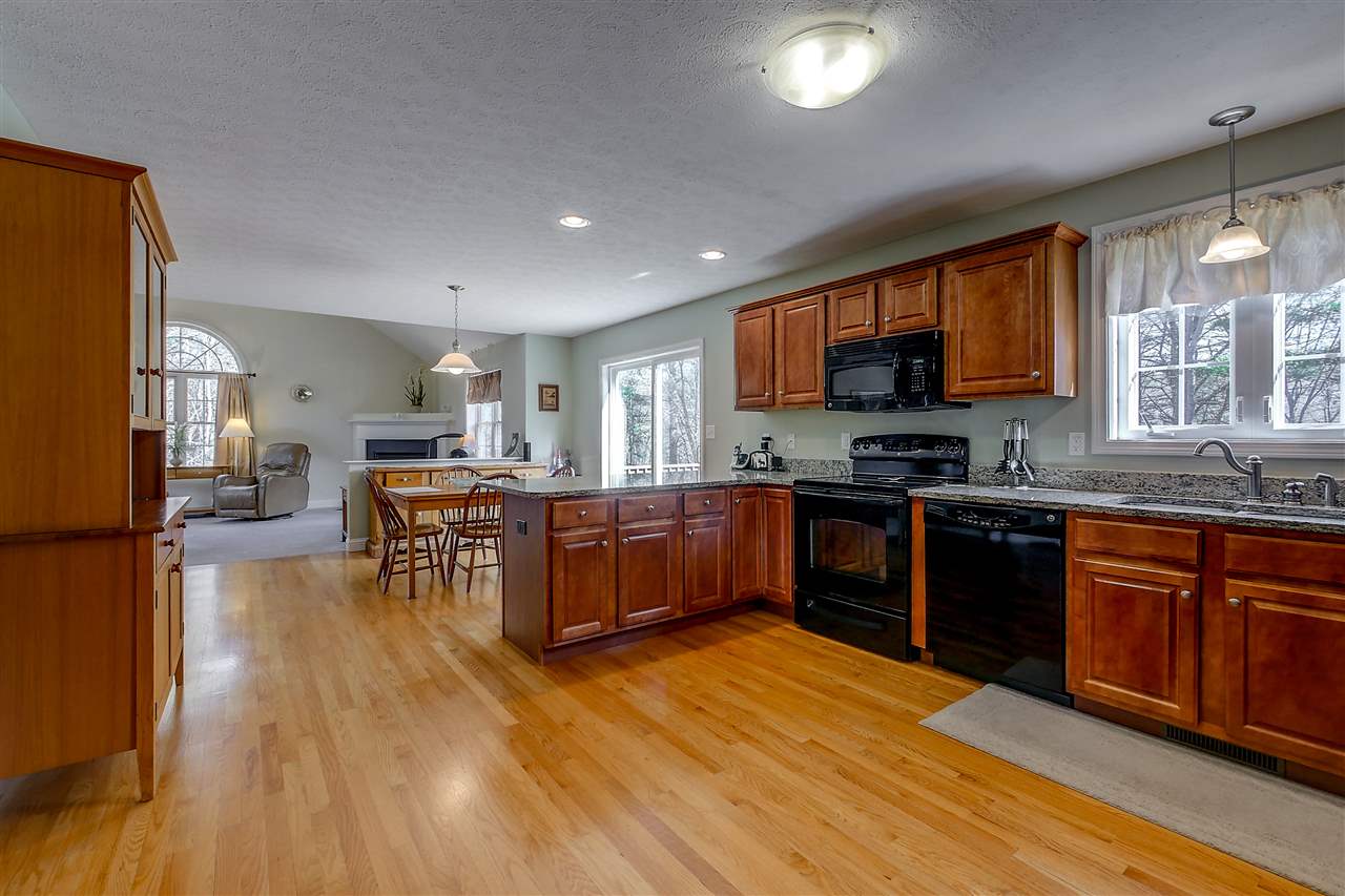 159 Wallace Road Bedford, NH 03110 - Photo 13 of 39 Gallery Image 13