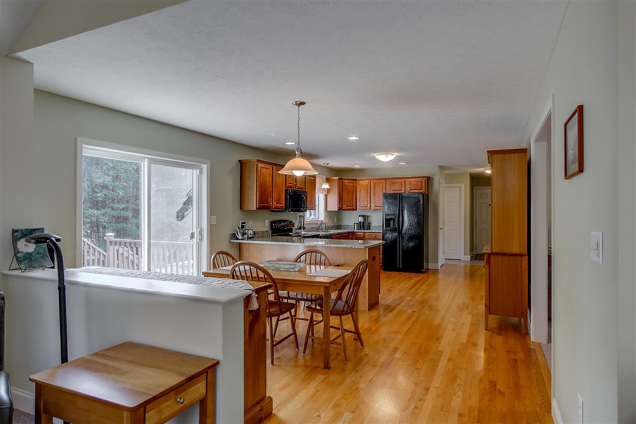 159 Wallace Road Bedford, NH 03110 - Photo 18 of 39 Gallery Image 18