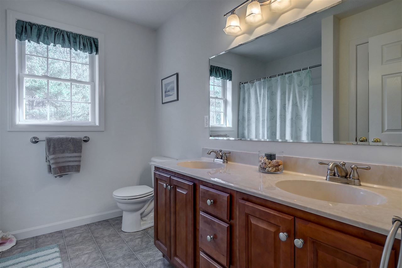 159 Wallace Road Bedford, NH 03110 - Photo 29 of 39 Gallery Image 29