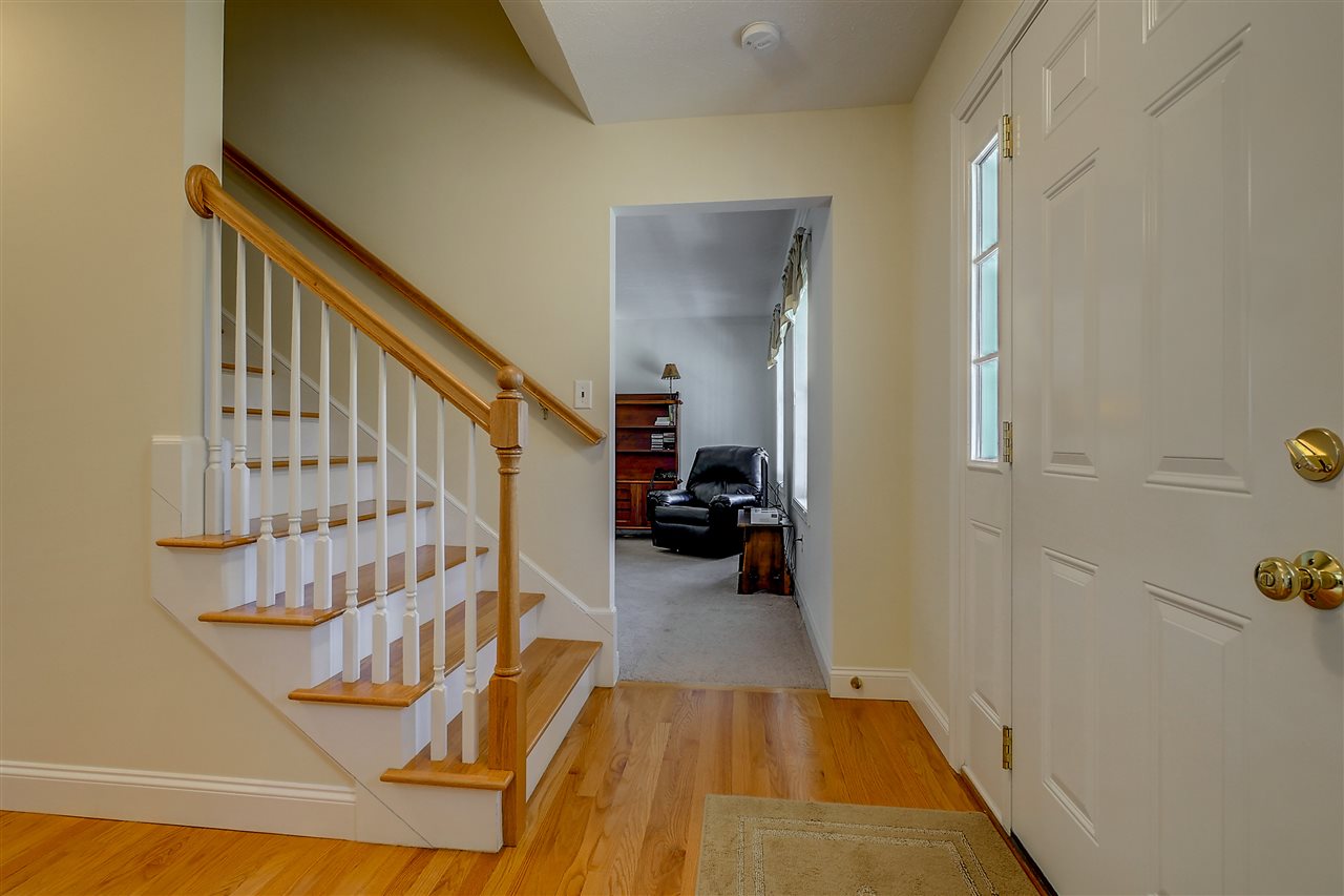 159 Wallace Road Bedford, NH 03110 - Photo 7 of 39 Gallery Image 7
