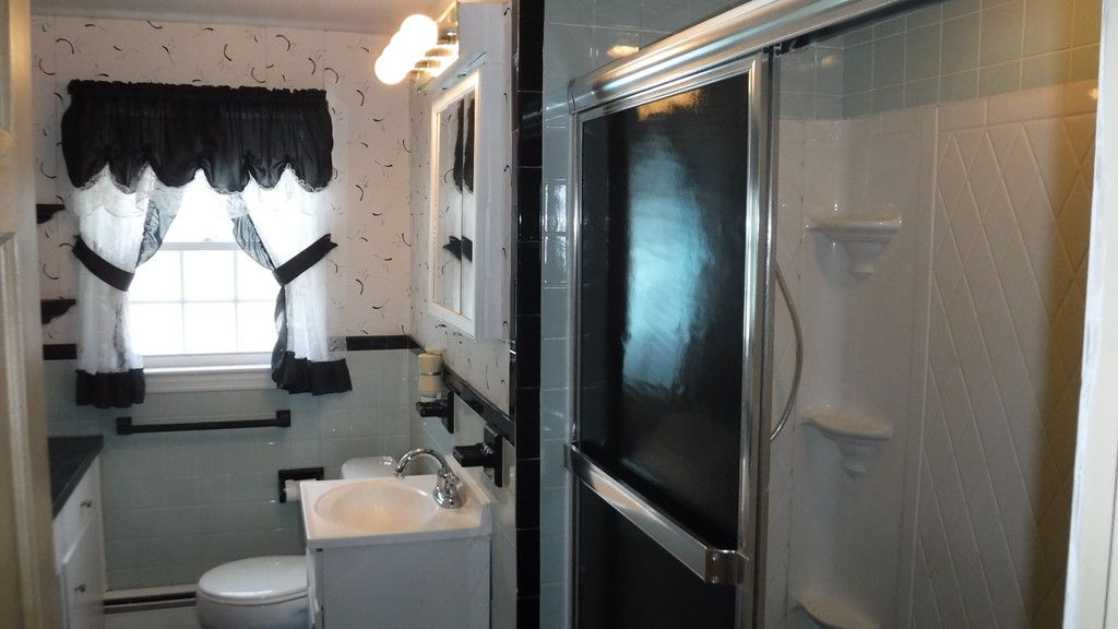 13 Earley Road Peabody, MA 01960 - Photo 21 of 30 Gallery Image 21