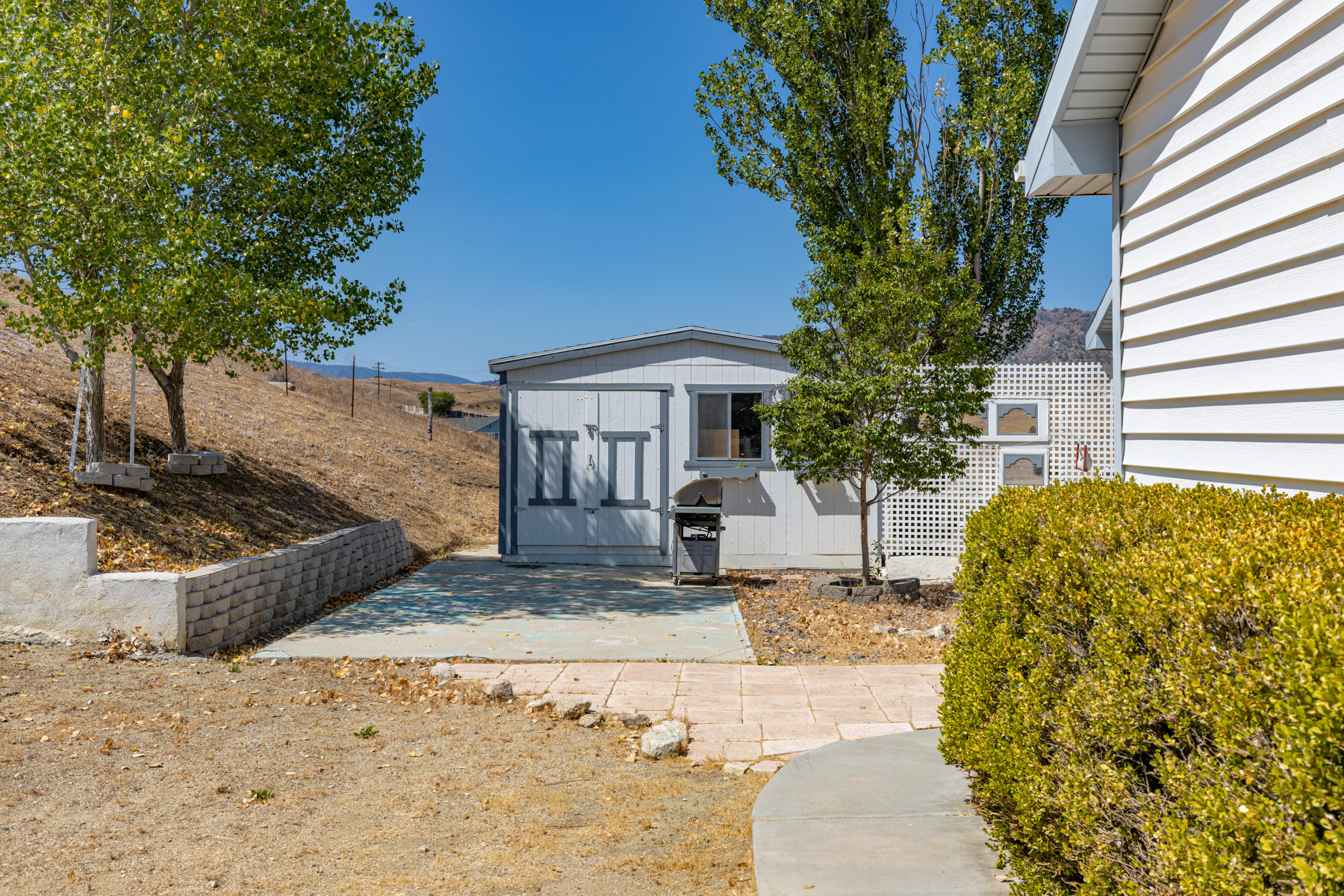 19800 Pine Ridge Drive Tehachapi, CA 93561 - Photo 33 of 46 A56A933312