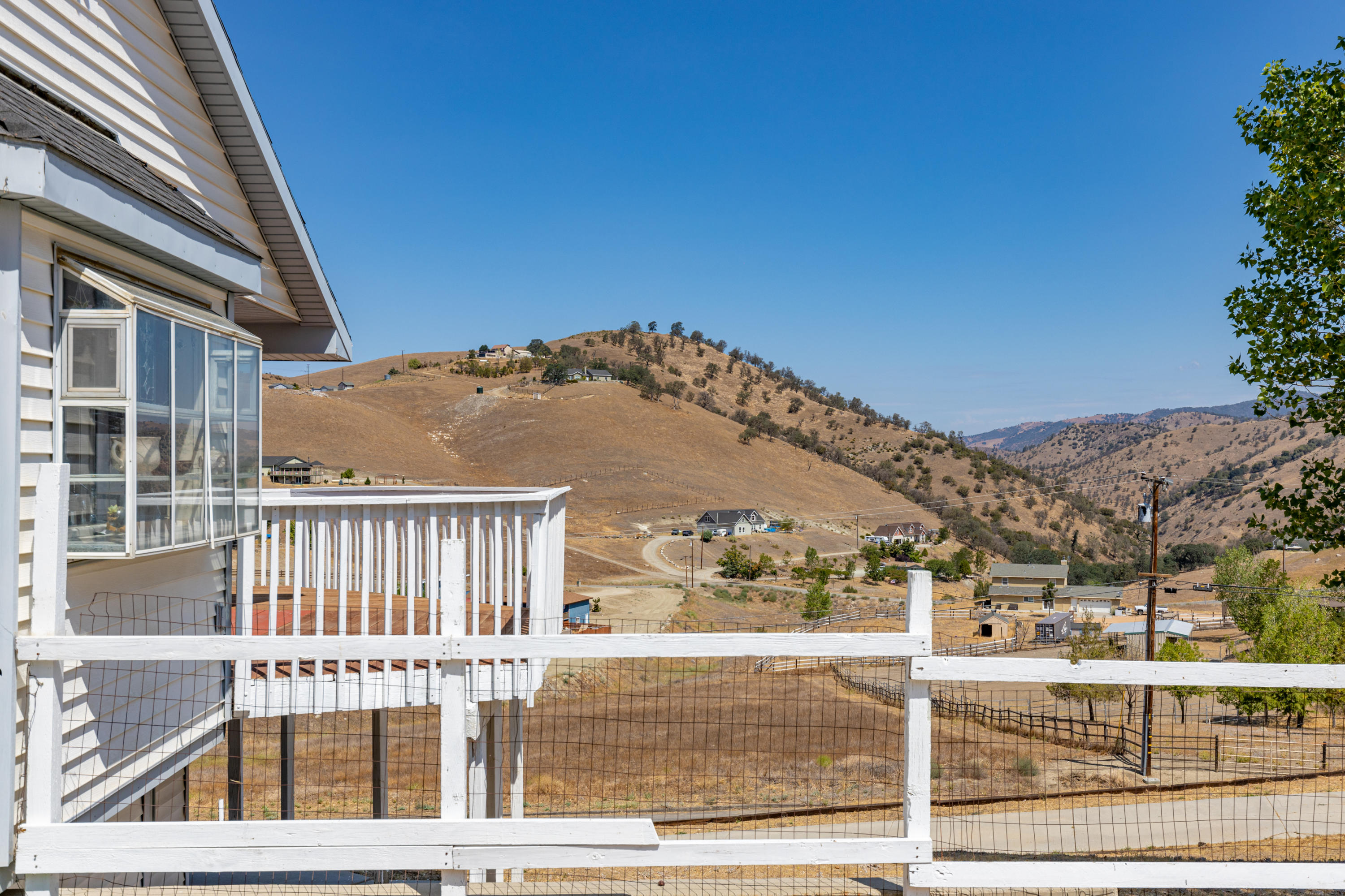 19800 Pine Ridge Drive Tehachapi, CA 93561 - Photo 34 of 46 A56A933512