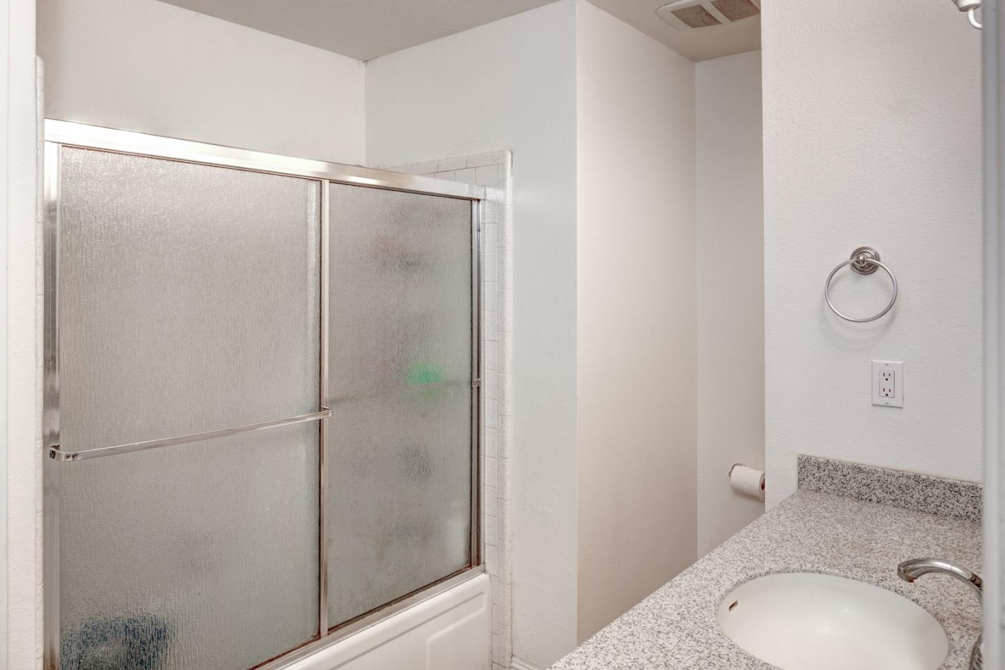 7055 Tustin Road Salinas, CA 93907 - Photo 18 of 23 Gallery Image 18
