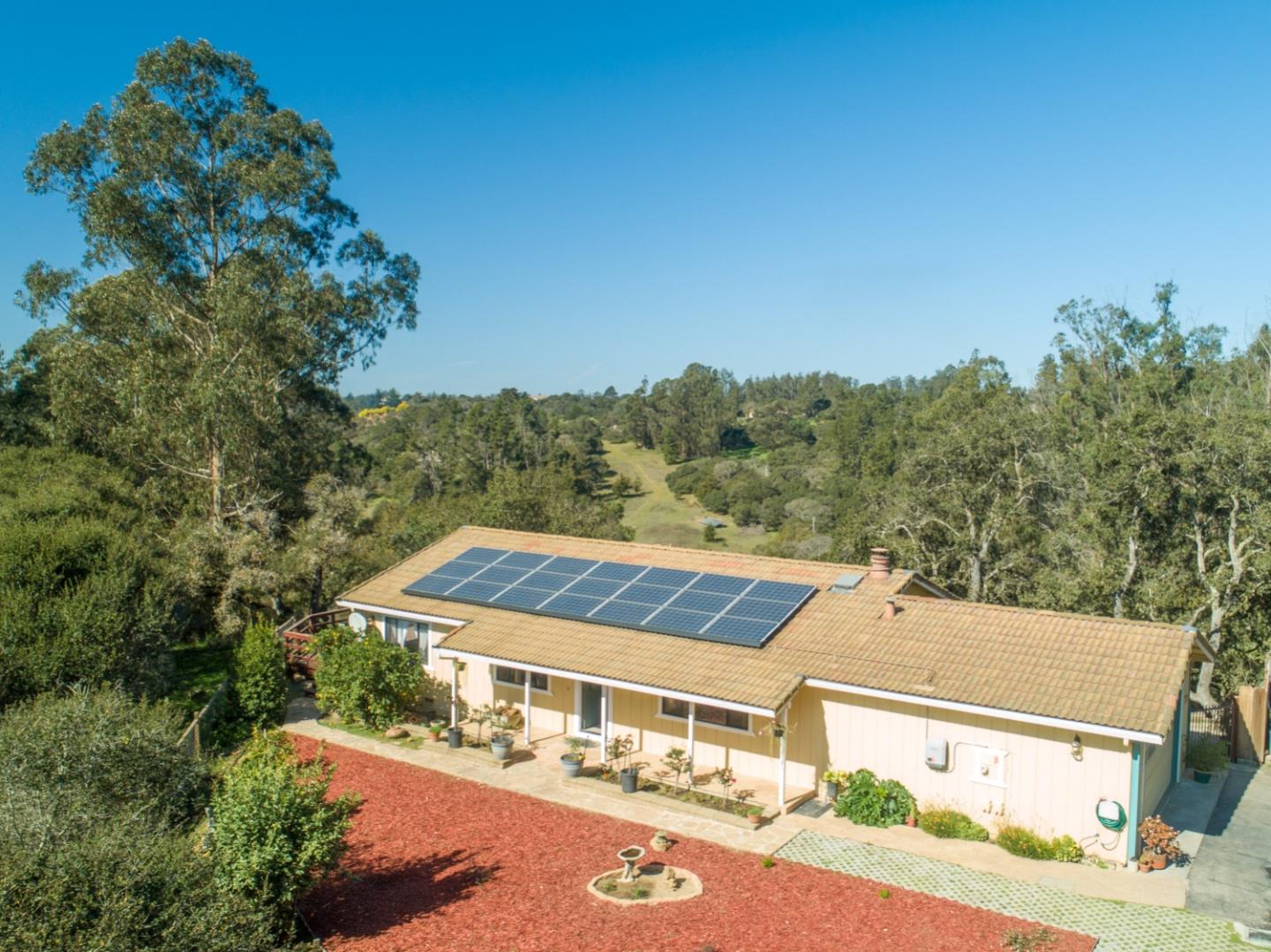 7055 Tustin Road Salinas, CA 93907 - Photo 2 of 23 Gallery Image 2