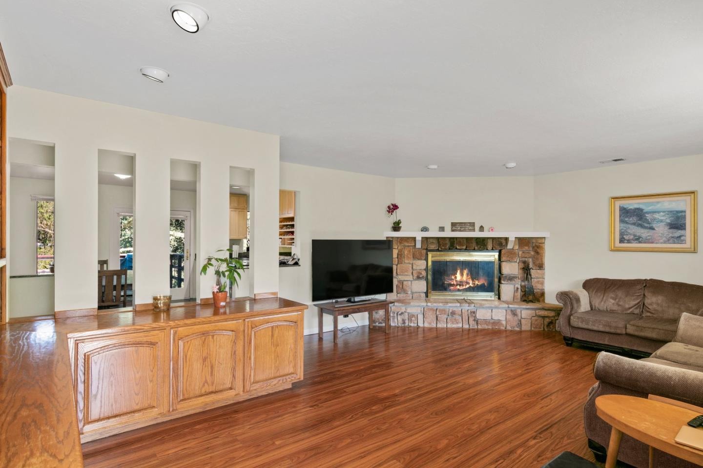 7055 Tustin Road Salinas, CA 93907 - Photo 4 of 23 Gallery Image 4