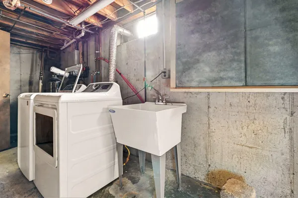 $249,000 | 64588 West North Park Drive, Constantine, MI 49042