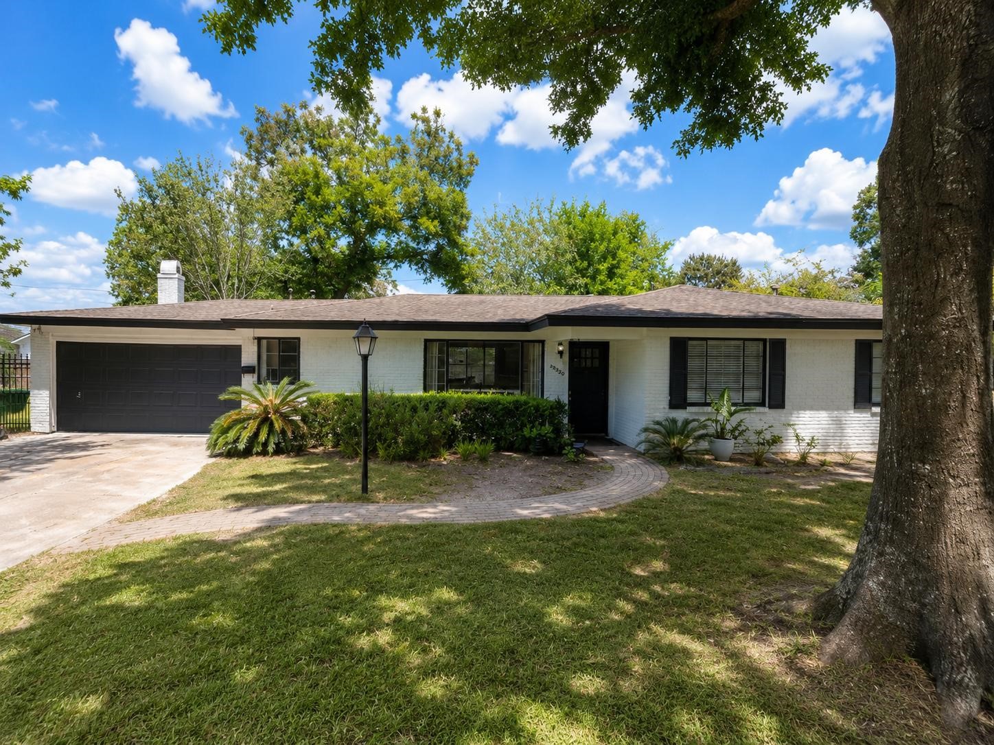 9350 Livernois Road Houston, TX 77080 - Photo 1 of 17 Gallery Image 1