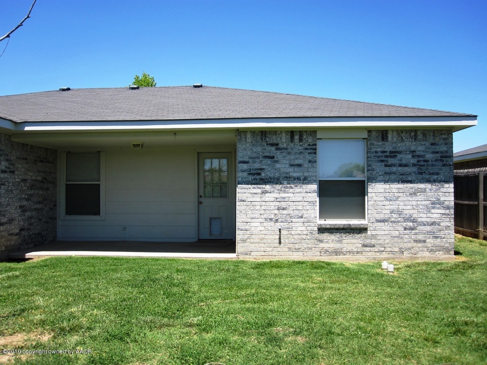 1117 Shasta Drive Amarillo, TX 79110 - Photo 2 of 31 Back View