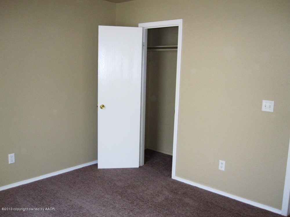 1117 Shasta Drive Amarillo, TX 79110 - Photo 22 of 31 Bedroom 2