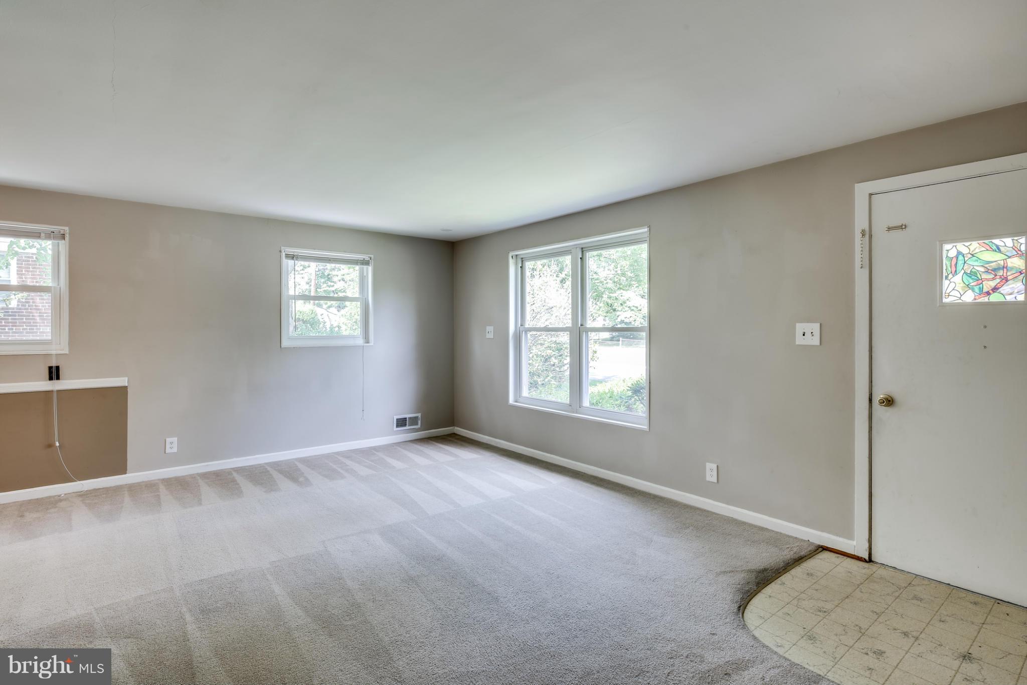 3606 Carey Street Silver Spring, MD 20902 - Photo 11 of 30 Interior (General)