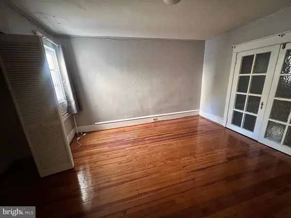 $2,500 | 413 North Haddon Avenue, Haddonfield, NJ 08033