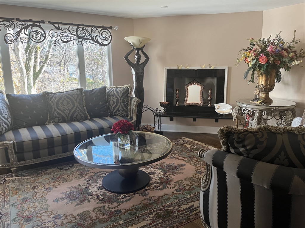 52 Troy Lane, Unit 52 Waban, MA 02468 - Photo 7 of 12