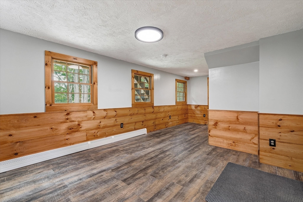 481 Hubbardston Road Templeton, MA 01468 - Photo 8 of 42