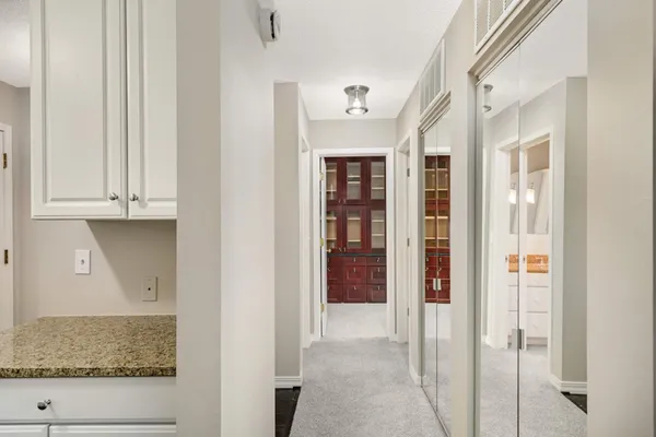 $1,995 | 7500 Cahill Road, Unit XXXC, Edina, MN 55439