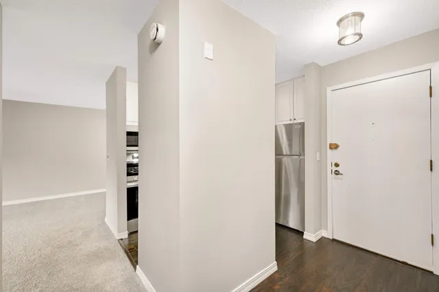 $1,995 | 7500 Cahill Road, Unit XXXC, Edina, MN 55439