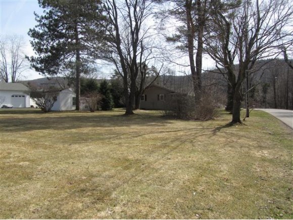 922 River Road Binghamton, NY 13901 - Photo 16 of 18 Gallery Image 16