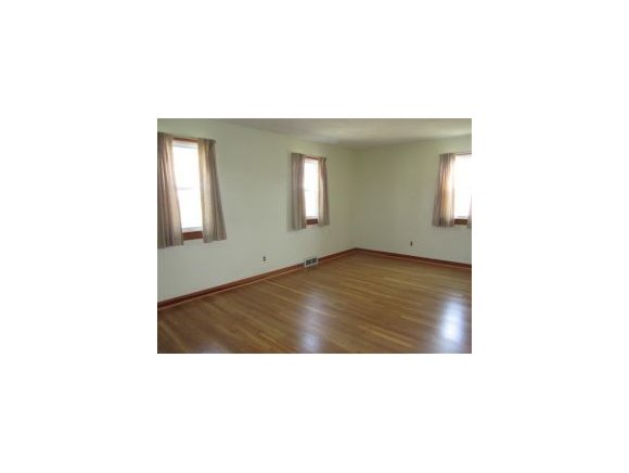 922 River Road Binghamton, NY 13901 - Photo 8 of 18 Gallery Image 8