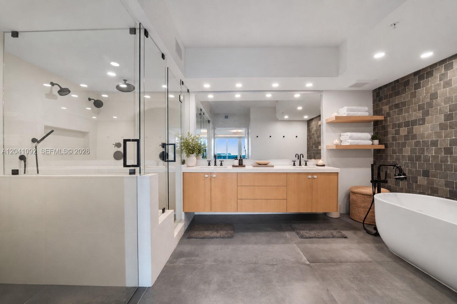 400 Alton Road, Unit 1206 Miami Beach, FL 33139 - Photo 13 of 34
