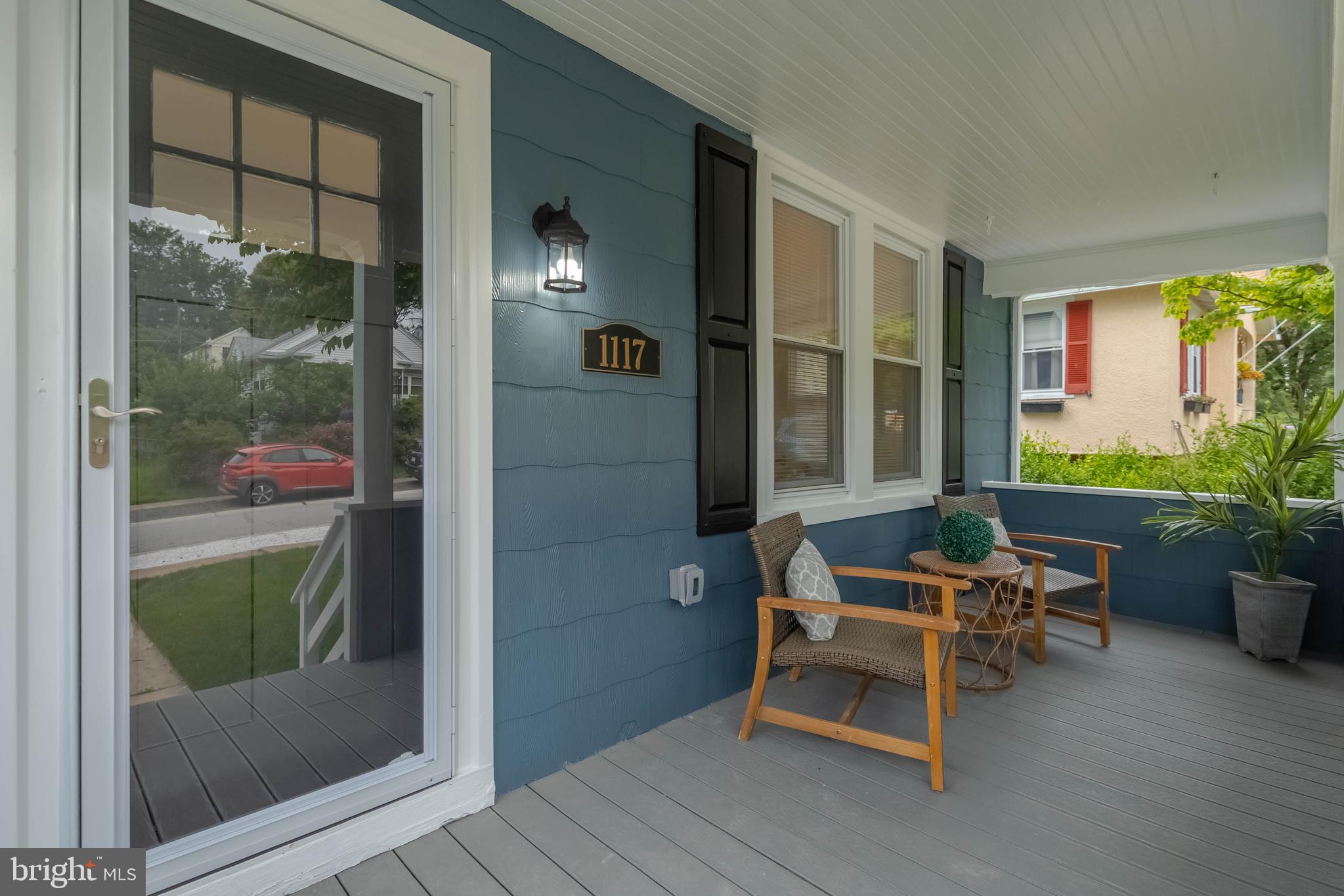 1117 Overbrook Road Baltimore, MD 21239 - Photo 4 of 37 a room with furniture and a window