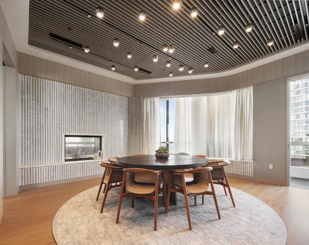$2,450,000 | 77 Greenwich Street, Unit 39B | Financial District