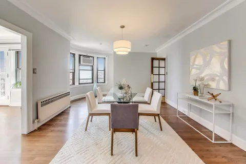 $139,000 | 1755 East 55th Street, Unit 1204, Chicago, IL 60615