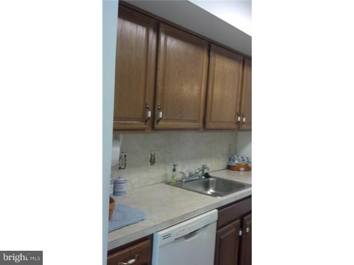 509 Stanford Road Fairless Hills, PA 19030 - Photo 6 of 19 Kitchen