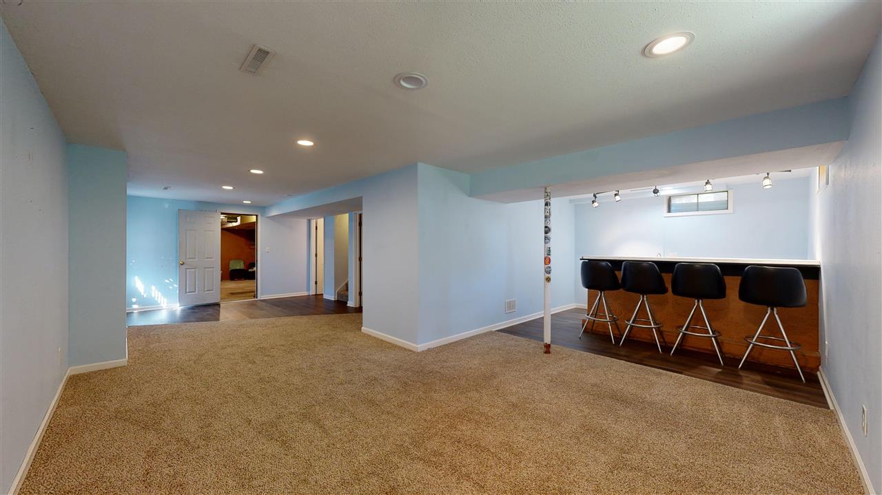 1426 Rochester Avenue Iowa City, IA 52245 - Photo 10 of 16 Gallery Image 10