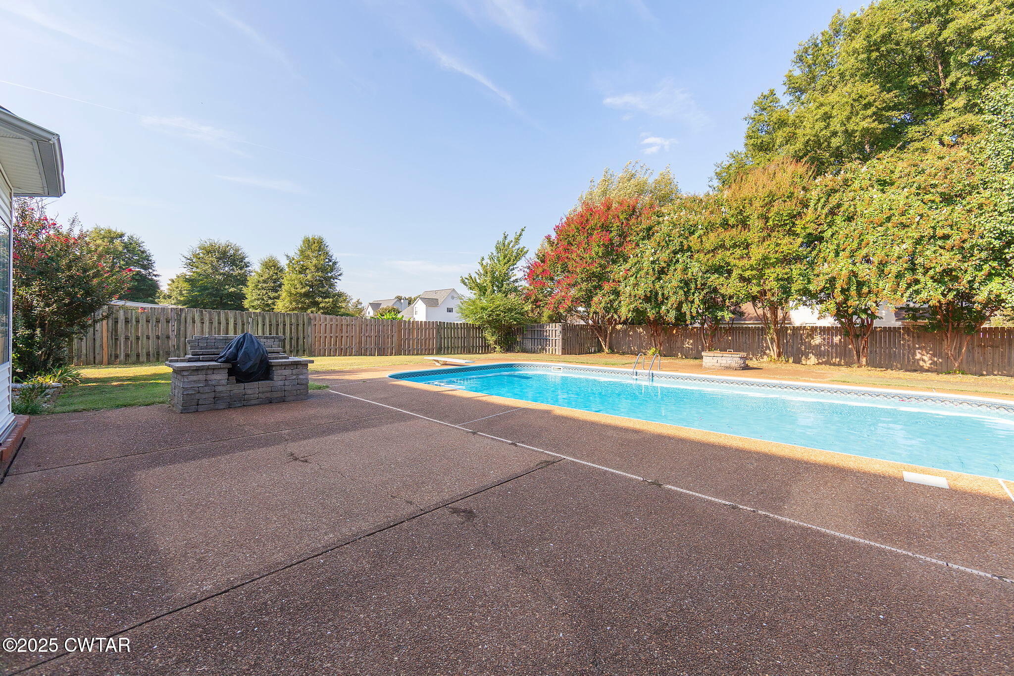 175 Willow Branch Drive Jackson, TN 38305 - Photo 33 of 39 a view of an outdoor space and garden