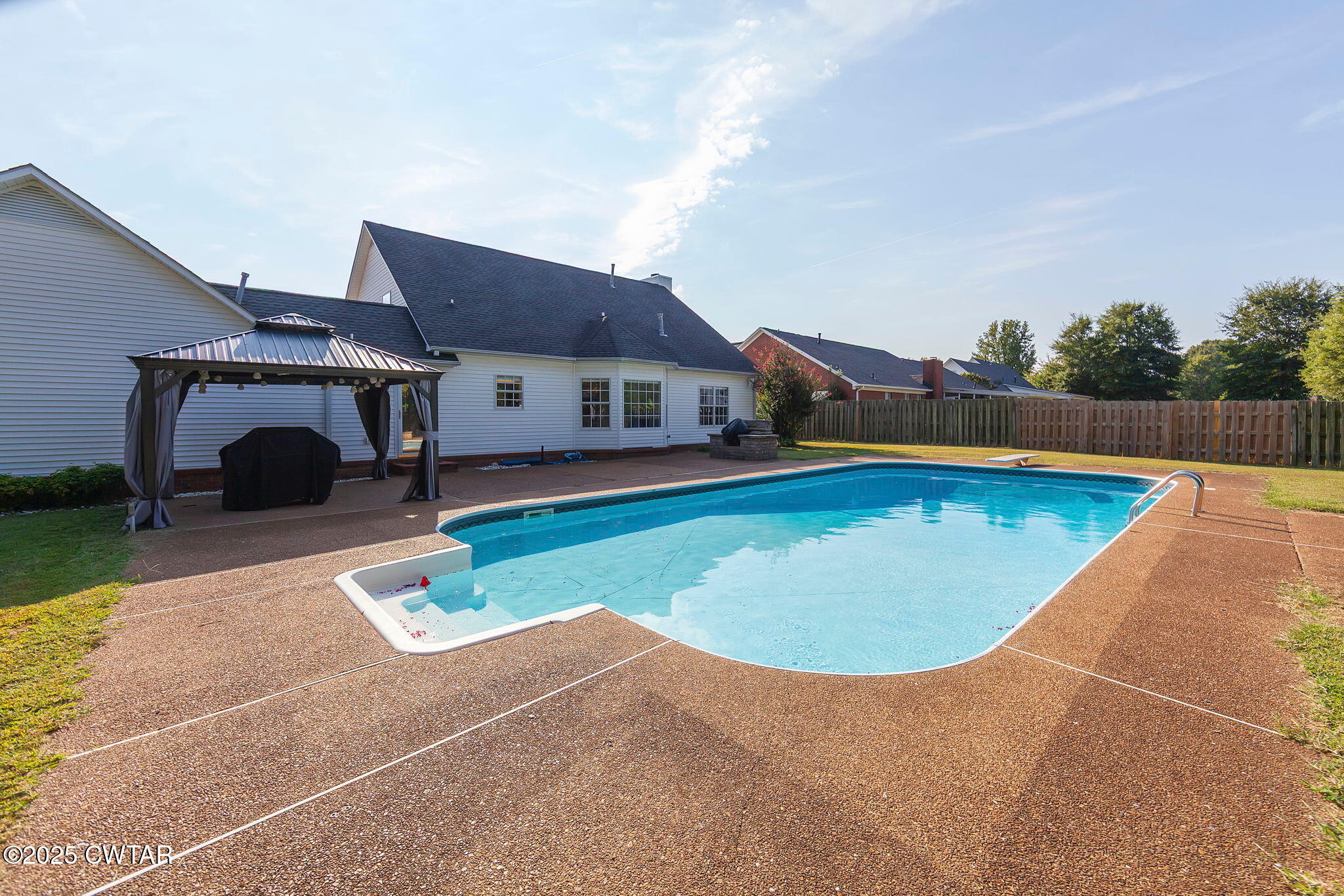 175 Willow Branch Drive Jackson, TN 38305 - Photo 37 of 39 an aerial view of a house