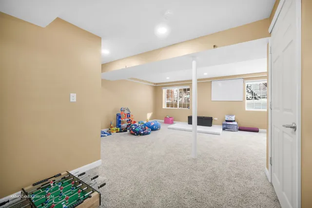 $429,900 | 369 Vaughn Circle, Aurora, IL 60502