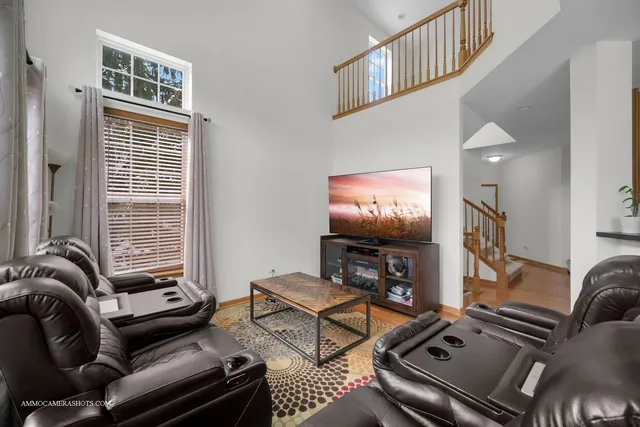 $429,900 | 369 Vaughn Circle, Aurora, IL 60502