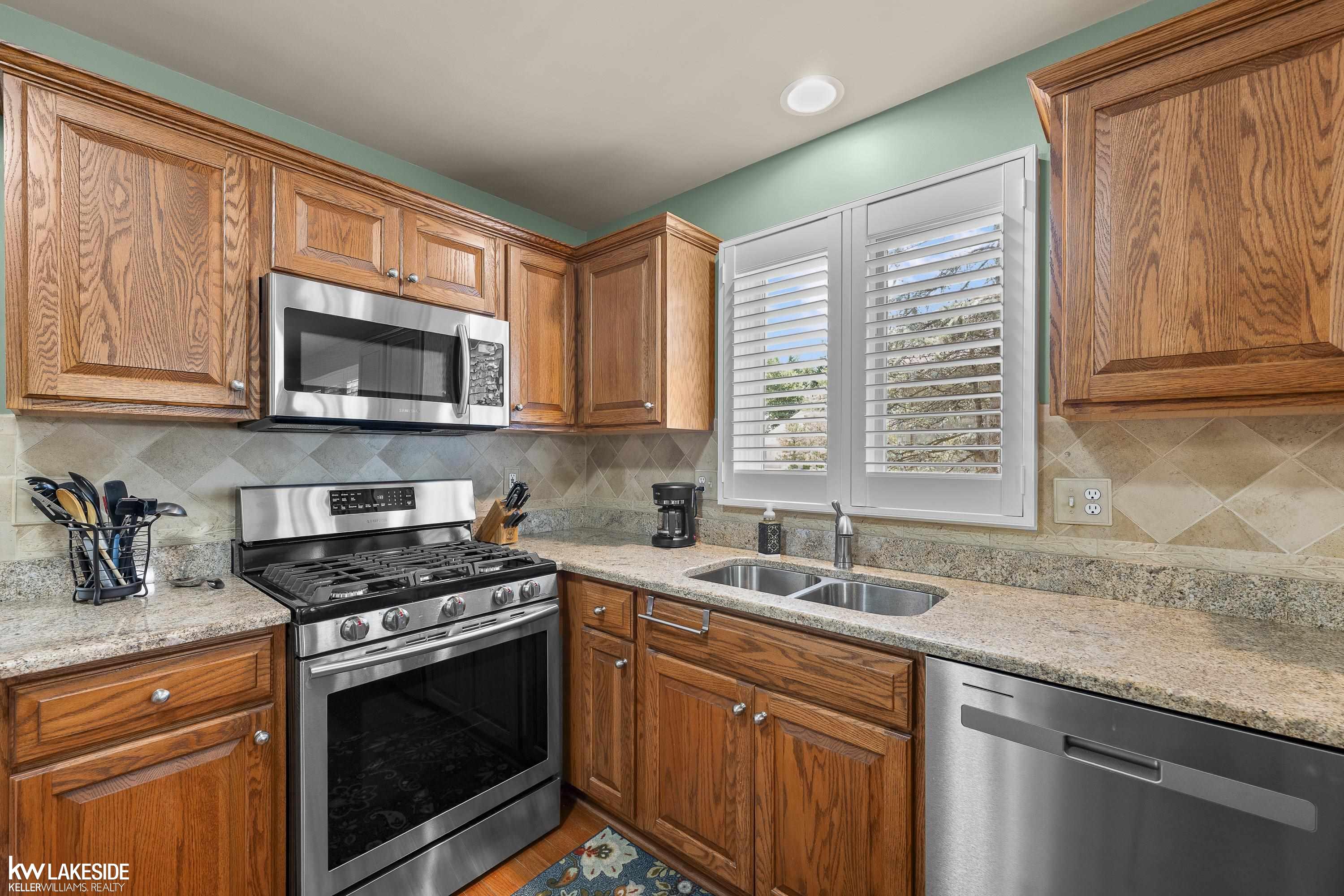 40134 Riverbend Drive Sterling Heights, MI 48310 - Photo 16 of 42