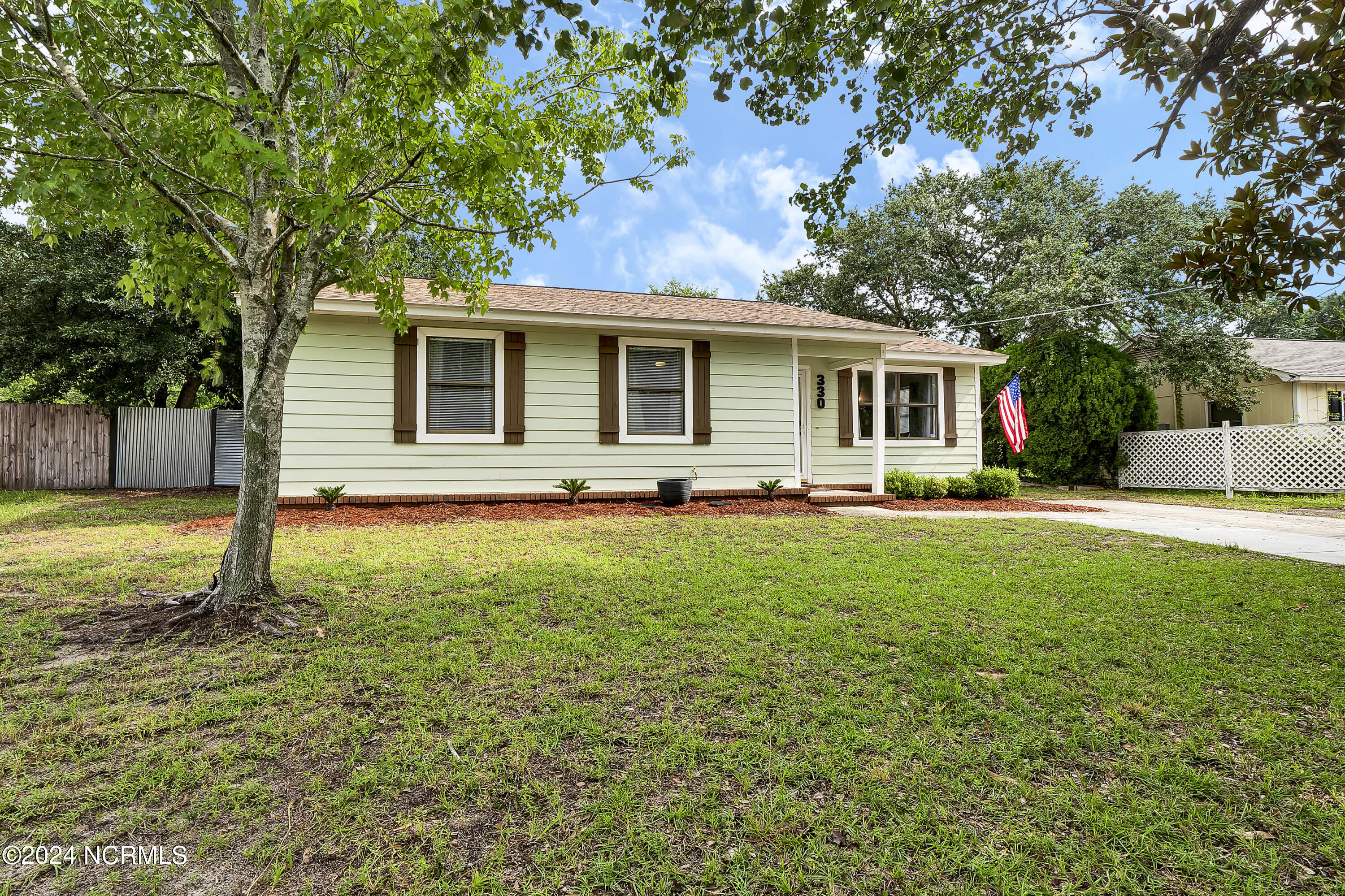 330 Cathay Road Wilmington, NC 28412 - Photo 3 of 27 P1555535