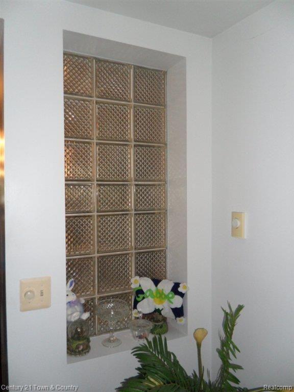17144 Huntington Road Detroit, MI 48219 - Photo 25 of 57 Florida Rm 3.JPG