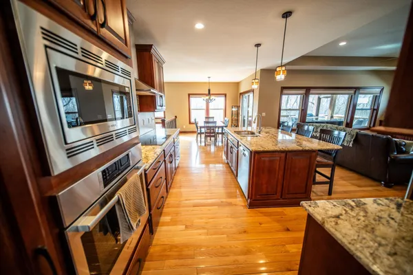 $849,995 | 2990 Stone Park Drive Northeast, Rochester, MN 55906