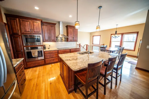 $849,995 | 2990 Stone Park Drive Northeast, Rochester, MN 55906