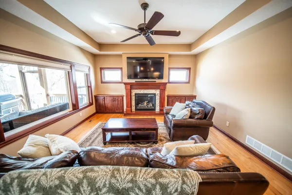 $849,995 | 2990 Stone Park Drive Northeast, Rochester, MN 55906