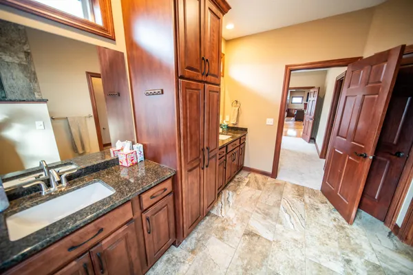 $849,995 | 2990 Stone Park Drive Northeast, Rochester, MN 55906