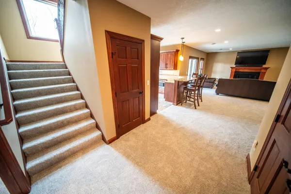 $849,995 | 2990 Stone Park Drive Northeast, Rochester, MN 55906