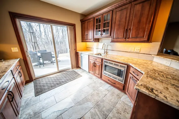 $849,995 | 2990 Stone Park Drive Northeast, Rochester, MN 55906