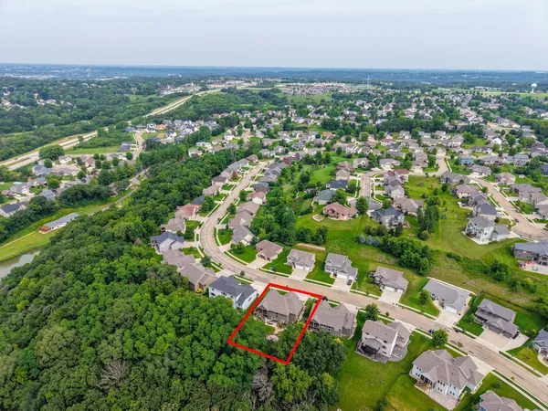 $849,995 | 2990 Stone Park Drive Northeast, Rochester, MN 55906