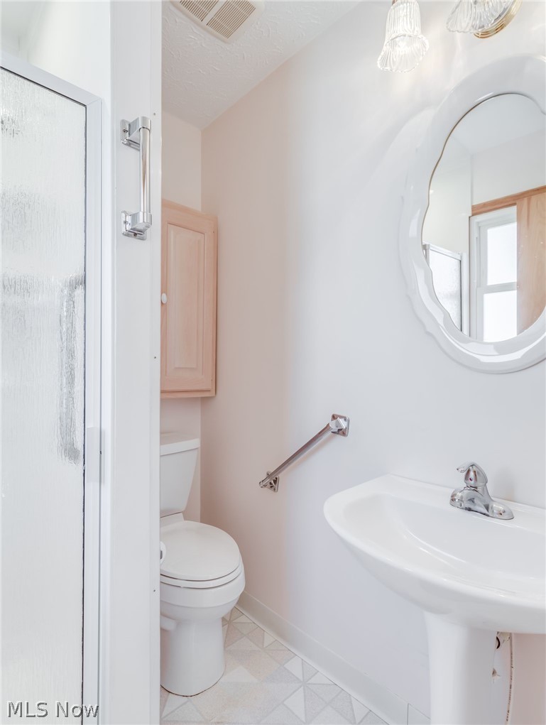 788 Bridge Road Akron, OH 44312 - Photo 18 of 22 Gallery Image 18