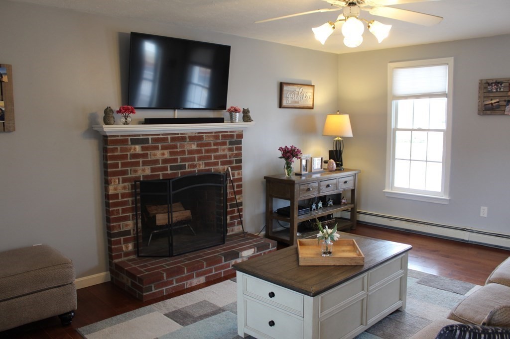 36 Deer Run Road Bellingham, MA 02019 - Photo 14 of 29 Gallery Image 14
