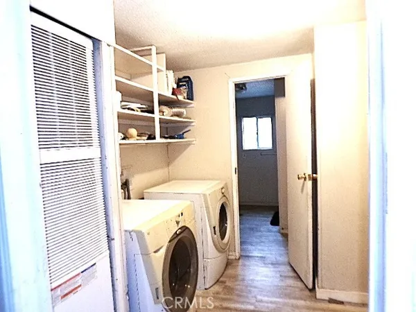 a view of washer and dryer in a room