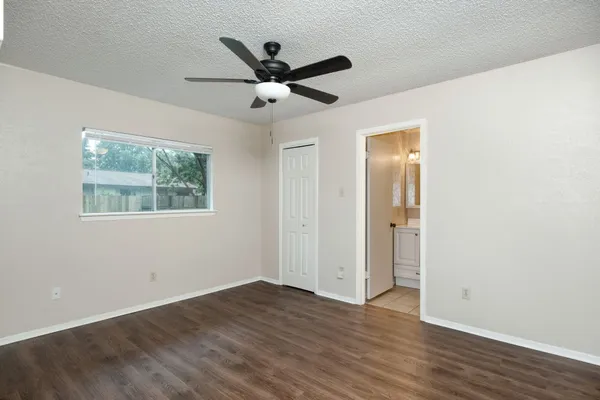 $1,995 | 10419 Firethorn Lane, Austin, TX 78750