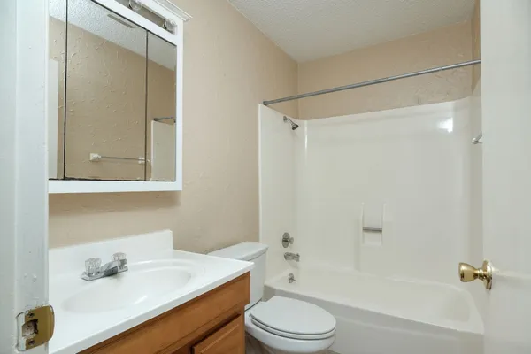 $1,995 | 10419 Firethorn Lane, Austin, TX 78750