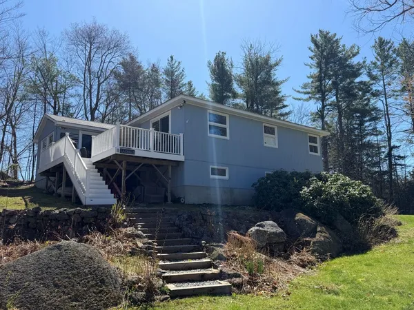$649,900 | 37 Penny Lane, Stoddard, NH 03464