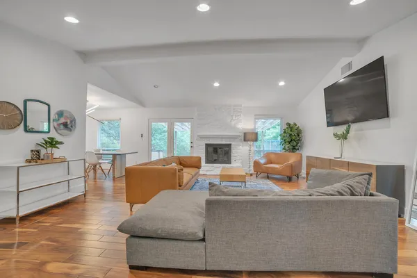 $4,900 | 3505 Pinnacle Road, Austin, TX 78746