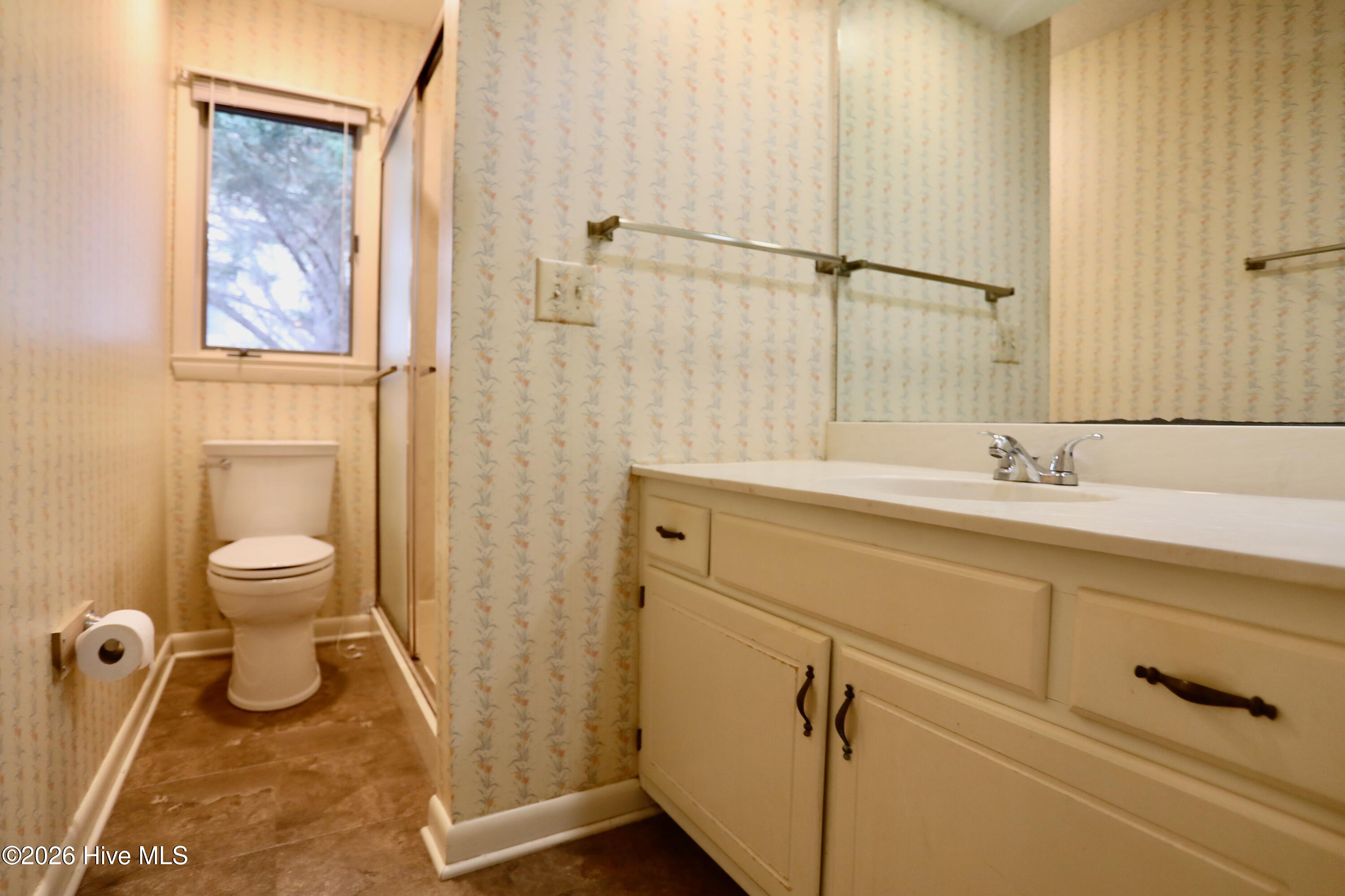 116 Shagbark Road West End, NC 27376 - Photo 39 of 79 Hall Guest Batth